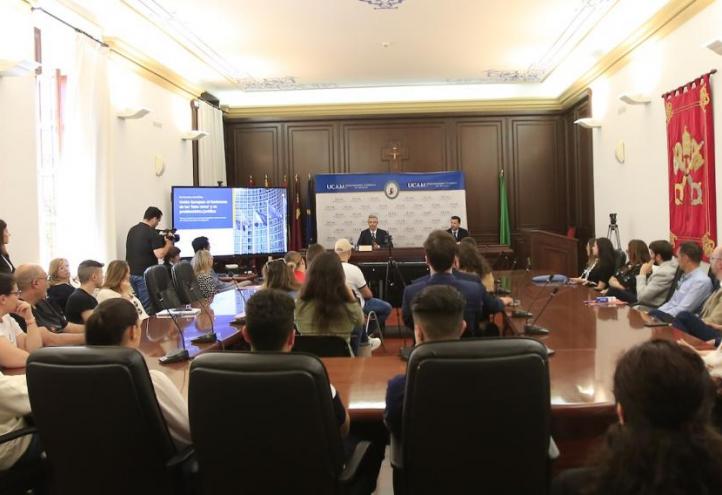 Alumnos internacionales participaron en la jornada por el Día de Europa 