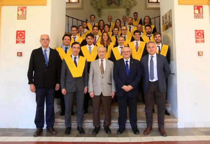 Los titulados de la XIII promoción del Máster en Traumatología del Deporte