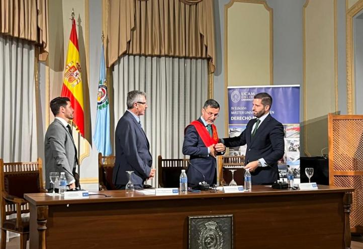 El Centro Cultural de los Ejércitos (Madrid) acogió la graduación del Máster Universitario en Derecho Militar.