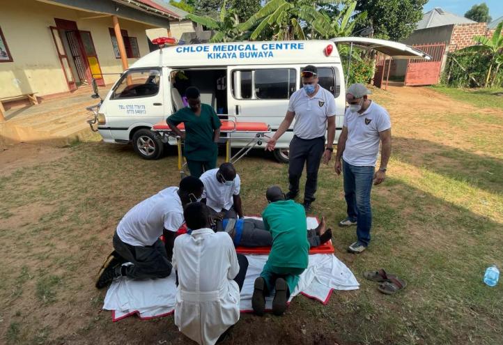 Cooperación del equipo el pasado año en Uganda