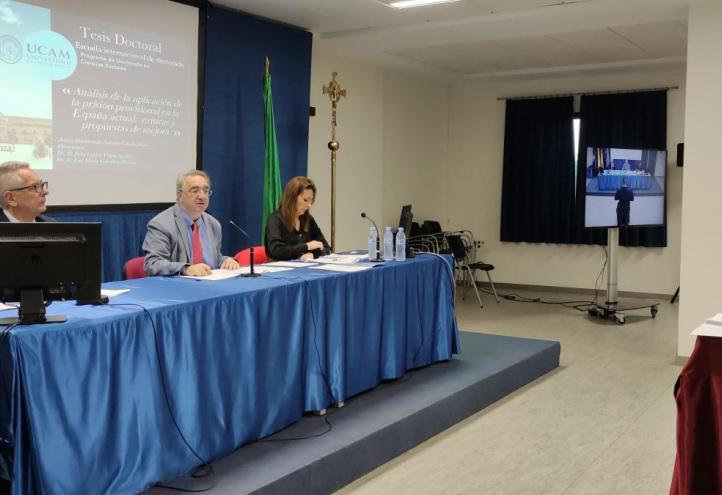 El abogado Antonio Casado defendió su tesis en UCAM Cartagena