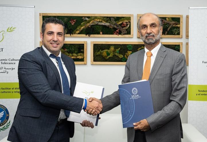 José Luis Mendoza García y S. E. Ahmed Al Jarwan firmaron el acuerdo en la sede madrileña de FICRT