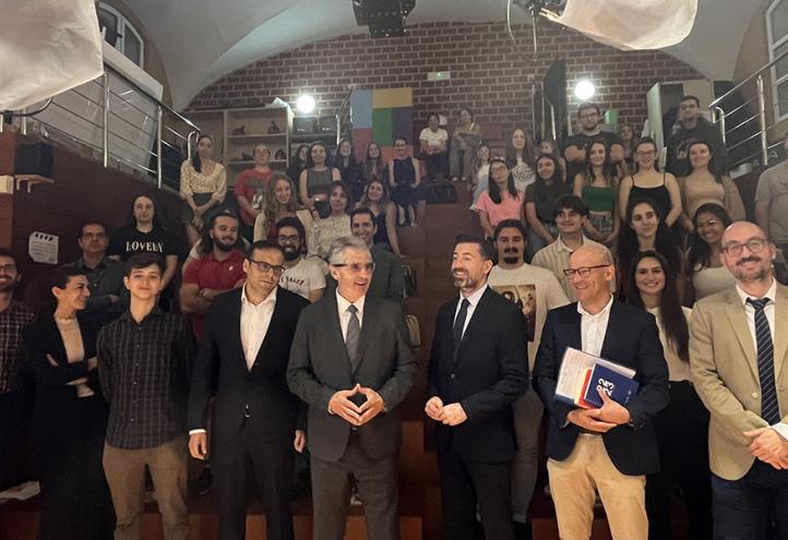 La desinformación en las redes sociales, un nuevo reto para la Unión Europea