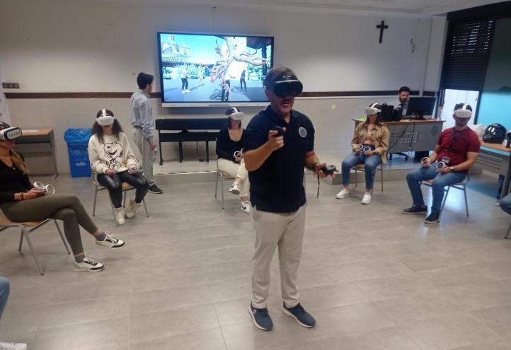 Estudiantes de 4º curso de Enfermería durante una clase.