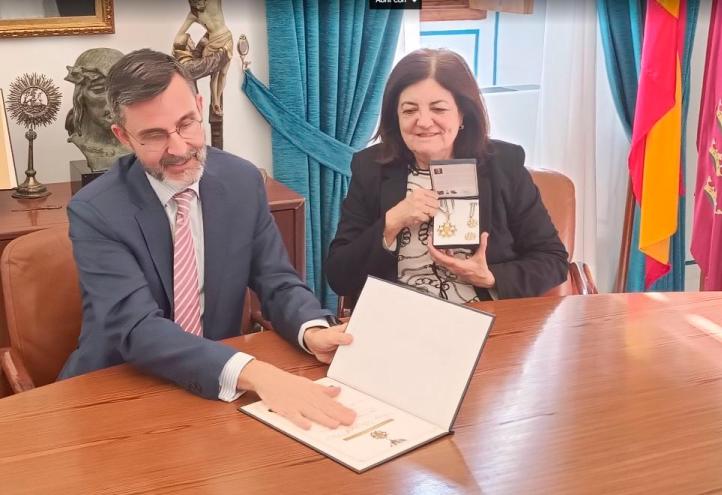 Entrega del premio que la OTAN concedió en 2022 a José Luis Mendoza