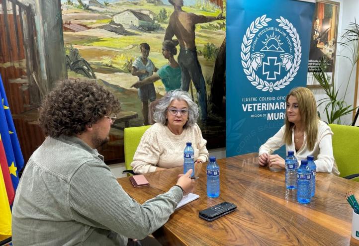 Firma convenio UCAM - Ilustre Colegio de Veterinarios