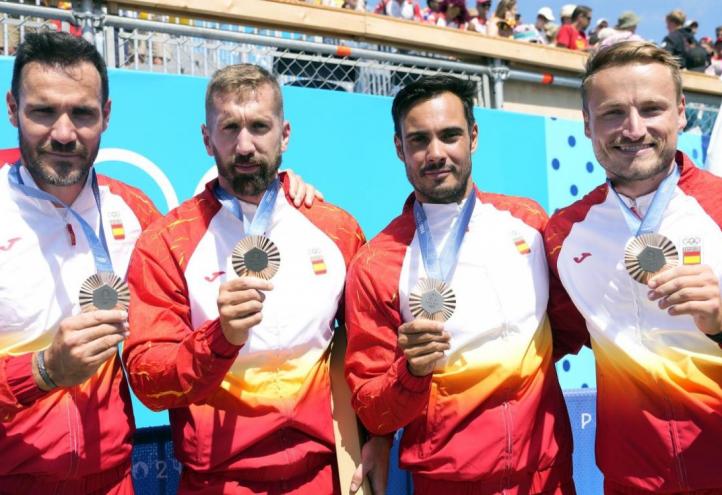 K4 España bronce Paris 2024