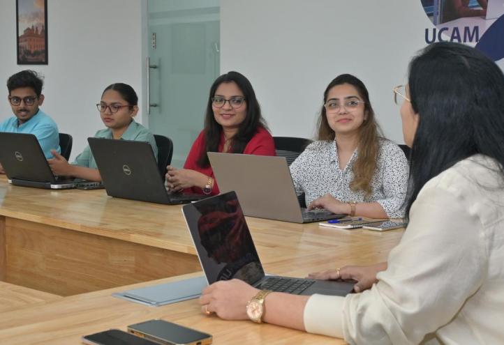 Clase UCAM Mumbai Campus