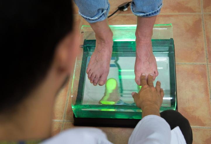 Se excede en el uso de chanclas de piscina o playa