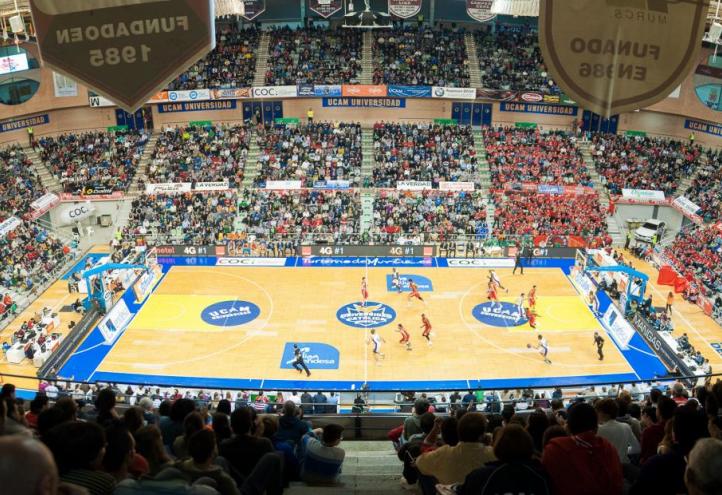Partido del UCAM Murcia CB contra el Unicaja en el Palacio de Los Deportes de Murcia.