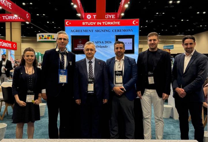 Representantes de la UCAM y la Instambul Kent University.