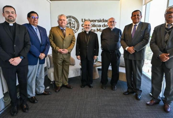 Arquipa UCAM Juan Pablo II