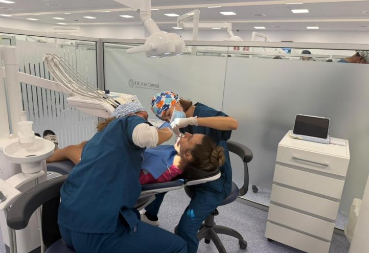 Odontología, UCAM Dental, Internacionales