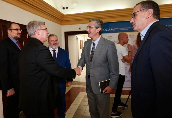 Los alumnos de ADE de la UCAM podrán obtener el título también por la Europea de Roma