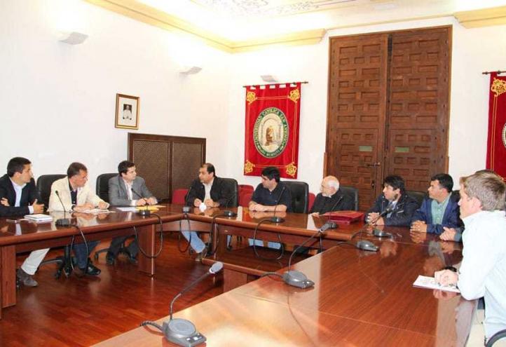 Altos cargos del Ministerio de Educación de Paraguay visitan la UCAM