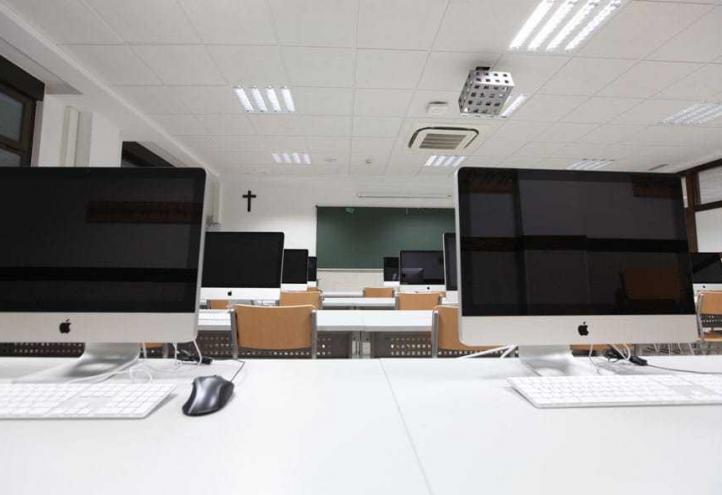 La UCAM a la vanguardia educativa gracias a la puesta en marcha de la sala Mac