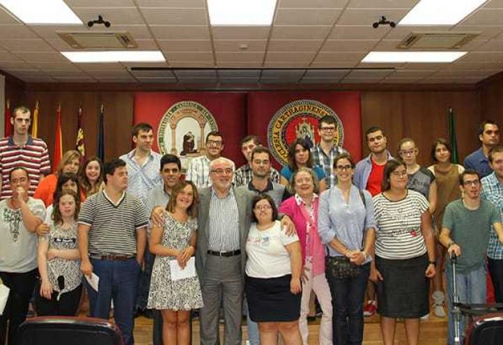 Todos los alumnos que han finalizado su formación en el programa UCAMPACITAS han conseguido un empleo