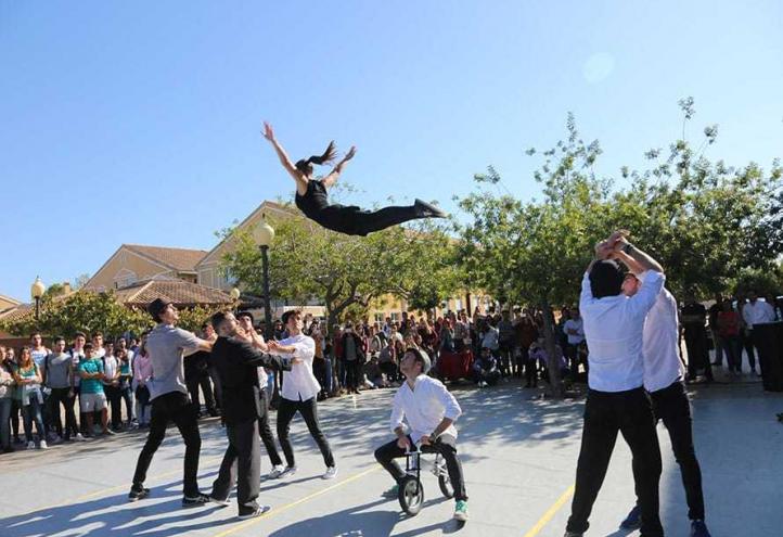 Música, danza y gastronomía para cerrar la Bienvenida Universitaria #HolaUCAM
