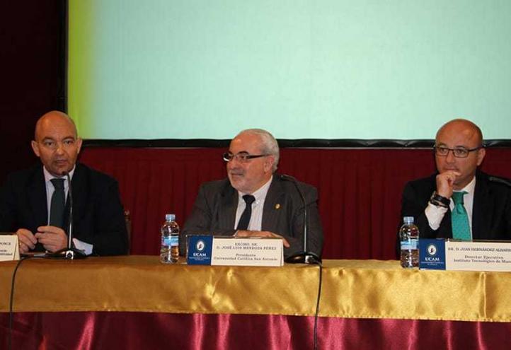 “El reto más importante que tiene la Región de Murcia es darle más tamaño a la empresa”