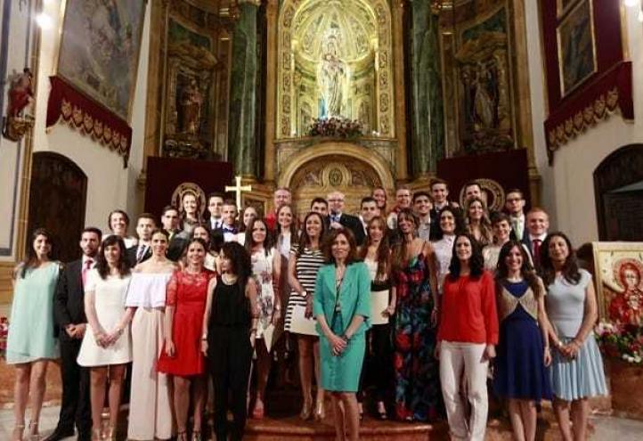 Un grupo numeroso de estudiantes de la UCAM reciben el Sacramento de la Confirmación