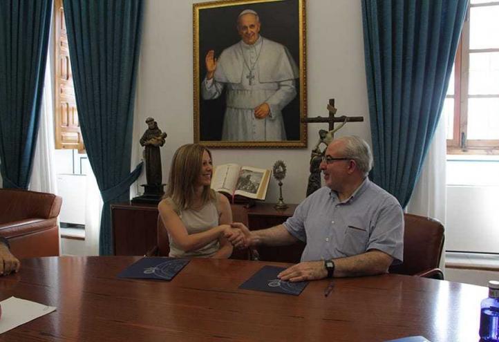 La UCAM y Emisiones 00 firman un convenio para fomentar el uso de motocicletas eléctricas