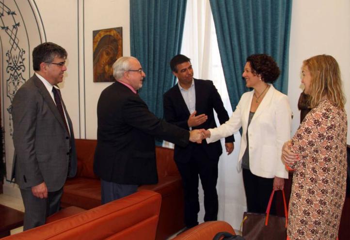 La UCAM firma un convenio con la Sociedad Española de Oncología Médica 