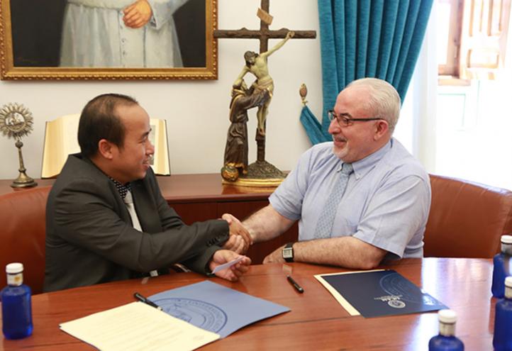 La UCAM firma un acuerdo de colaboración con una universidad privada de Vietnam