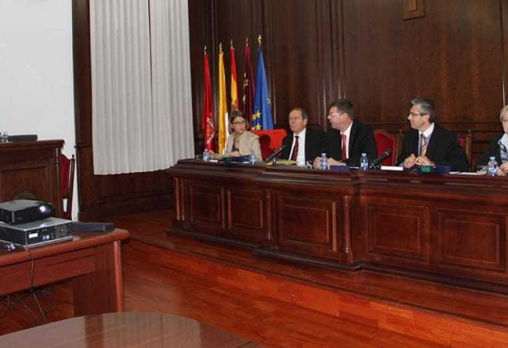 La UCAM acoge las primeras tesis de ejecutivos de multinacionales alemanas