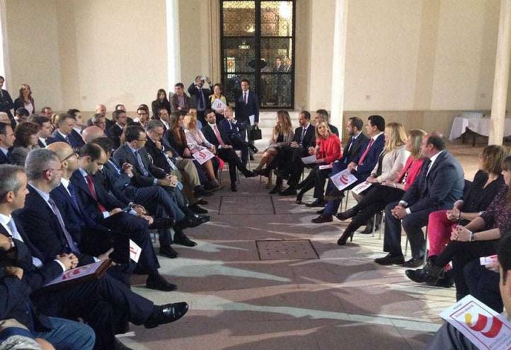 Primera universidad de la Región en adherirse a la estrategia de Emprendimiento y Empleo Joven 2013/2016