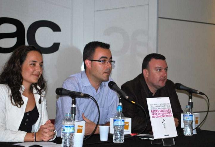 Docentes de la UCAM presentan el libro `Redes Sociales para estudiantes de Comunicación´