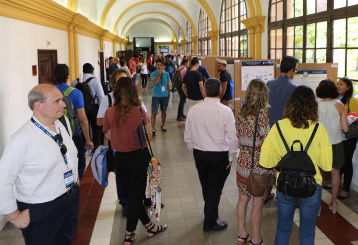 Las empresas españolas emplean a la mitad de doctores universitarios que la media europea