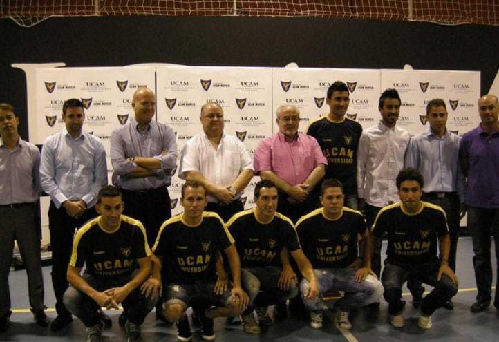 El UCAM Murcia C.F. hace oficial su llegada a Segunda “B”