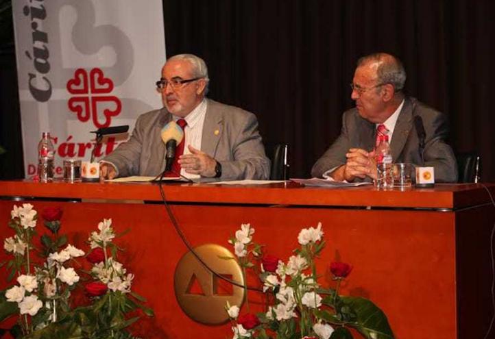 José Luis Mendoza expone la acción sociocaritativa que desarrolla la UCAM en todo el mundo