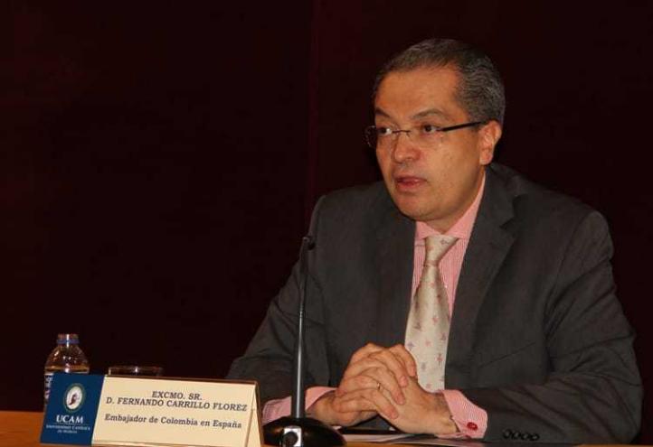 “Colombia está creciendo al 5% y nuestra economía está creando empleo”