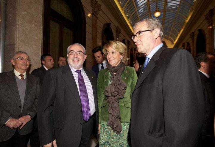 Esperanza Aguirre, y José Luis Mendoza, juntos en el Foro Nueva Murcia