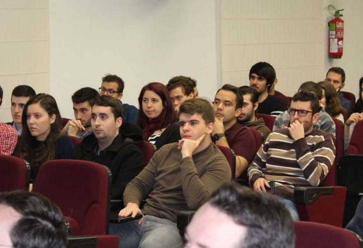 La multinacional Everis, a la caza de talentos entre los estudiantes de Teleco e Informática de la UCAM