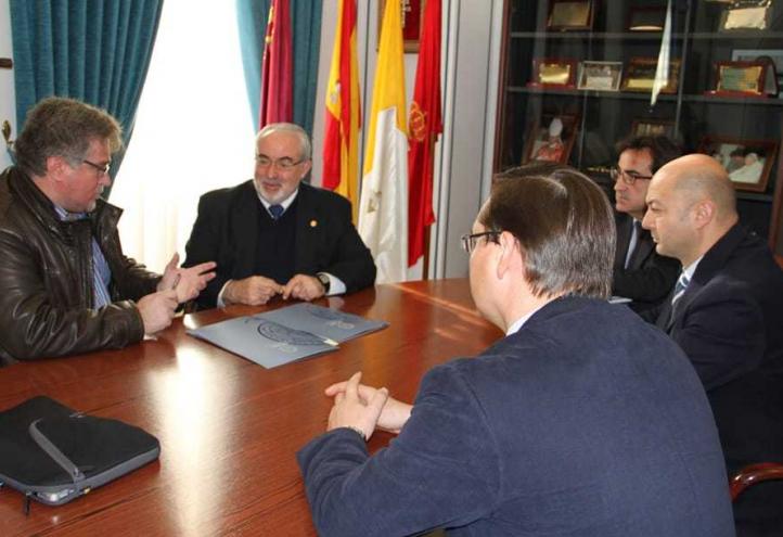 La UCAM impartirá dos nuevos títulos propios en Mediación