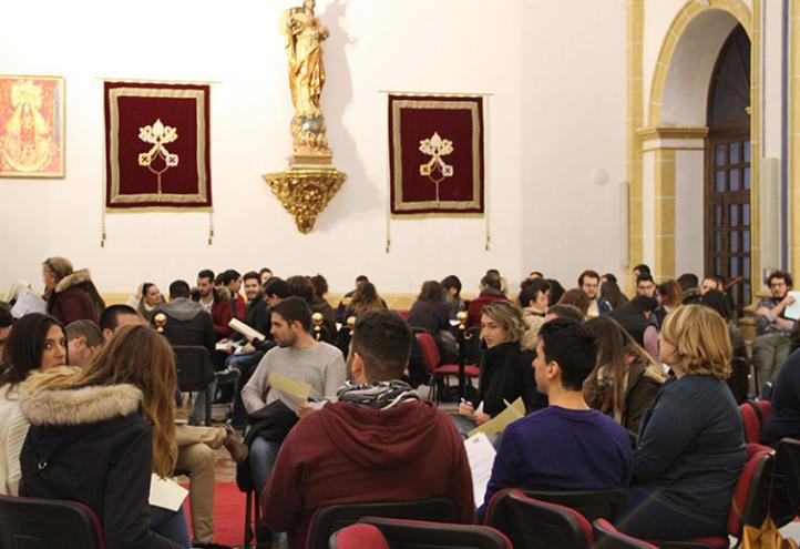 &quot;Queremos que los estudiantes se pregunten para qué viven, qué sentido tiene su vida&quot;