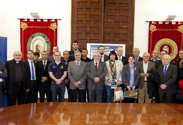 La UCAM homenajea a las asociaciones beneficiarias de los partidos solidarios