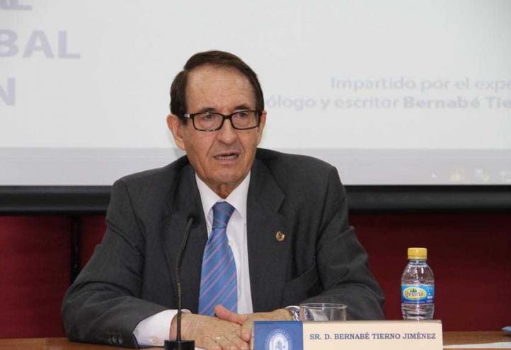 “Quien pierde la sonrisa y el sentido del humor ya está vencido”