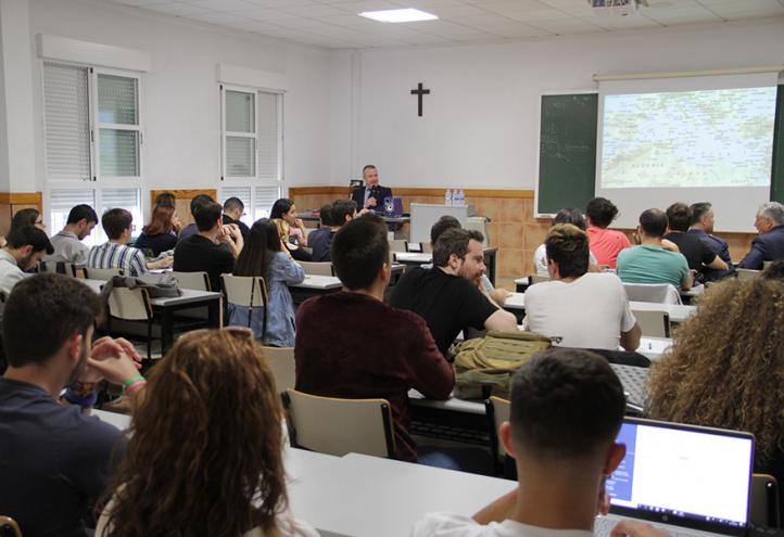 “Existen muchas amenazas para España, todas recogidas en la Estrategia de Seguridad Nacional, pero la principal y fundamental es el terrorismo”