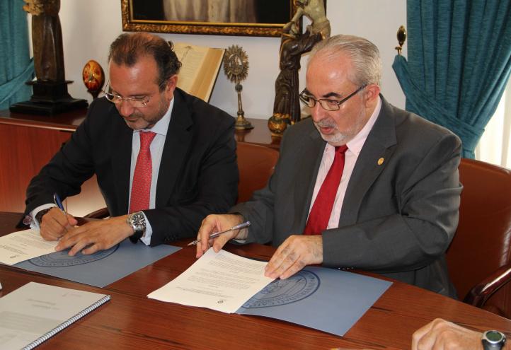 La UCAM potencia los altos estudios en comercio exterior