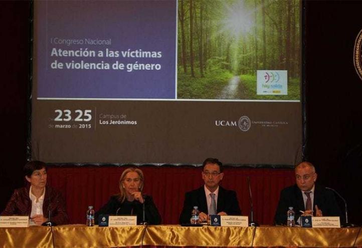 Catalina Lorenzo: “Solo se denuncia un 10% de todos los casos de violencia de género”