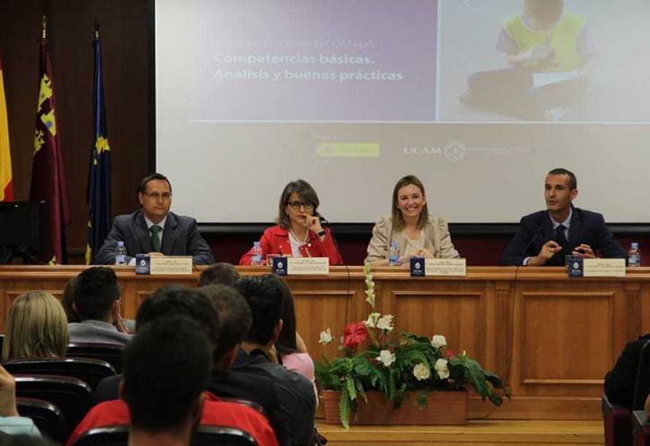 “La sociedad y la educación deben mirar hacia la misma dirección”