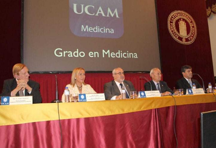 La formación en humanismo cristiano y el uso de las TIC en la docencia, esencia del Grado en Medicina de la UCAM