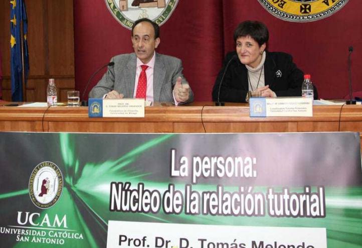 La UCAM reflexiona sobre la persona como núcleo de la relación tutorial en la Enseñanza