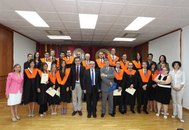 La UCAM entrega sus Becas y Diplomas a los estudiantes del Master en MBA y en Dirección y Gestión de Sistemas de Calidad y Medio Ambiente