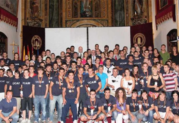 La UCAM homenajea a sus mejores deportistas