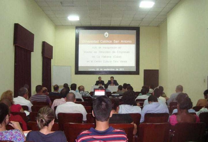 La UCAM inicia su actividad en Cuba con dos sedes