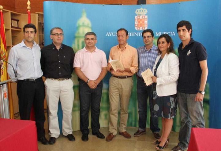 Profesores de la UCAM publican el libro `Claves para gestionar la Comunicación Política Local´